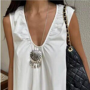 Silver Shell Pendant necklace with Teardrops like Juju Vera Petra necklace